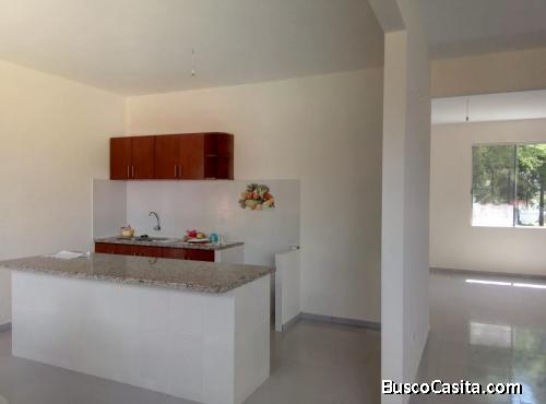 HERMOSA VIVIENDA A ESTRENAR EN LA MEJOR UBICACIÓN EN EL URUBÓ.