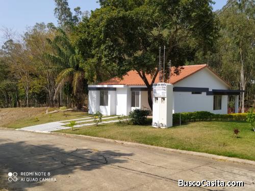 HERMOSA VIVIENDA A ESTRENAR EN LA MEJOR UBICACIÓN EN EL URUBÓ.