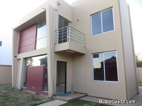 HERMOSA CASA MINIMALISTA  A  ESTRENAR DE 2 PLANTAS EN VENTA