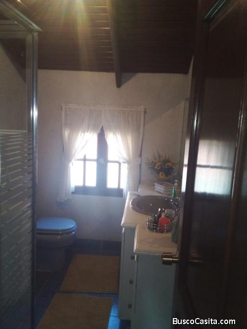 HERMOSA CASA EN VENTA, ZONA IRPAVI II