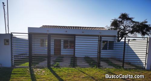 Amplia CASA en VENTA $80,000, precio negociable, se aceptan financiamientos o permutas.