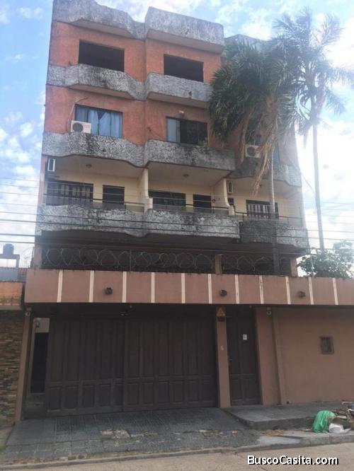 EDIFICIO EN VENTA EN LA  AV. ROCA Y CORONADO ENTRE 2DO Y 3ER ANILLO