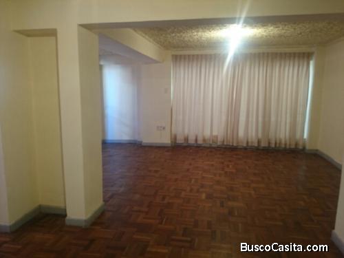 alto obrajes departamento con garzonierre y parqueo