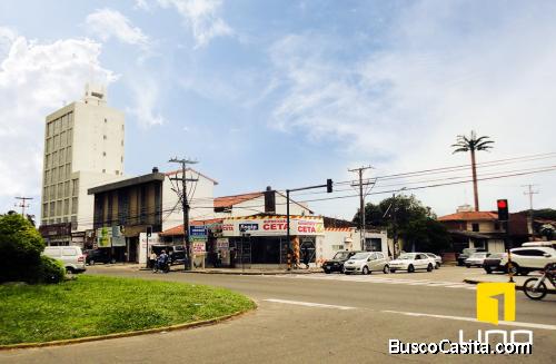 Venta de terreno Zona 1 mr Anillo y calle charcas 