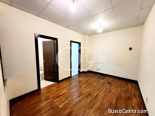 OFICINA EN VENTA ECONOMICA EN AV SANCHEZ LIMA
