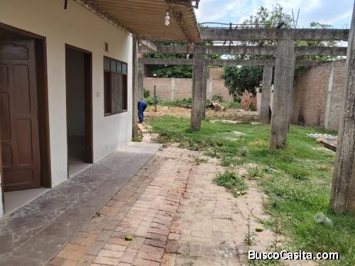 Casa de 2 Habitaciones con garaje y baño independiente