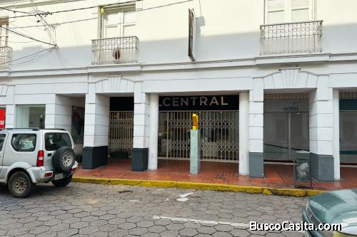 Local comercial en alquiler en el centro cerca de la plaza 24 de septiembre