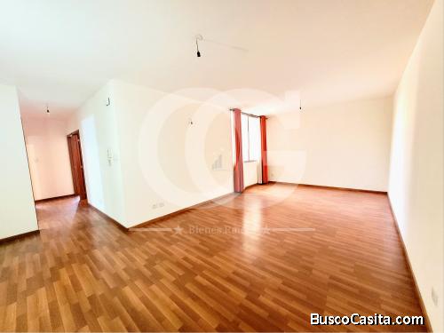 DEPARTAMENTO SEMI AMOBLADO DE 3 DORMITORIOS EN ALQUILER