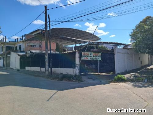 Vendo casa en bueno sona y de la cuidad.