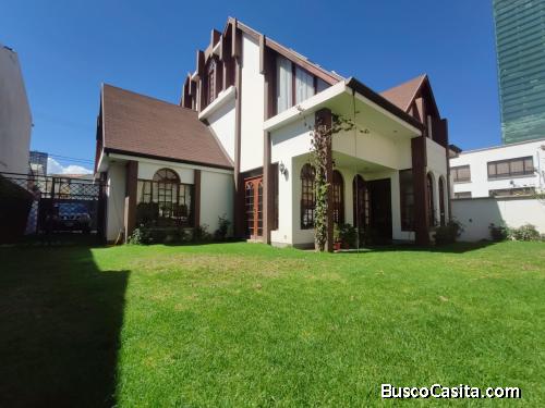 CASA EN VENTA ZONA SUR - INMEDIACIONES GREEN TOWER