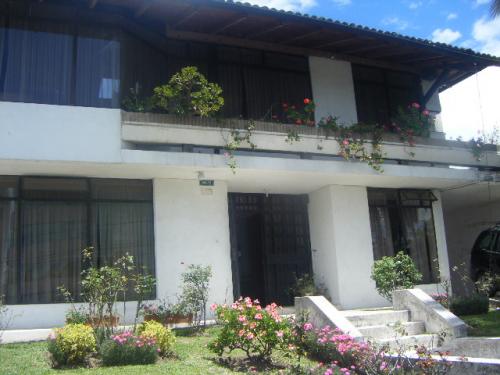 Renta de hermosa casa ideal para oficina