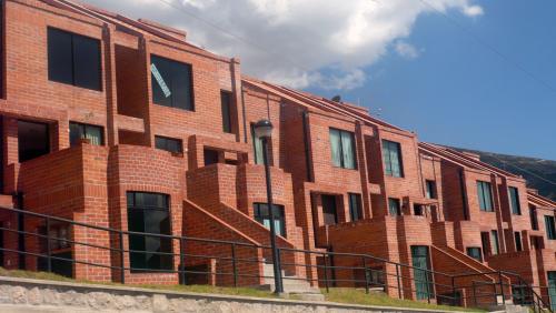 CASA DE CAMPO,SECTOR POMASQUI,DEPARTAMENTO A ESTRENAR,2 DORMITORIOS 52M2,CON PROYECCIÓN A SEGUNDO PISO $40.900