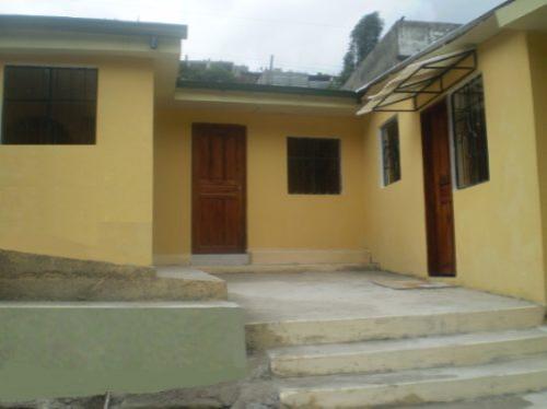 CASA CON TERRENO