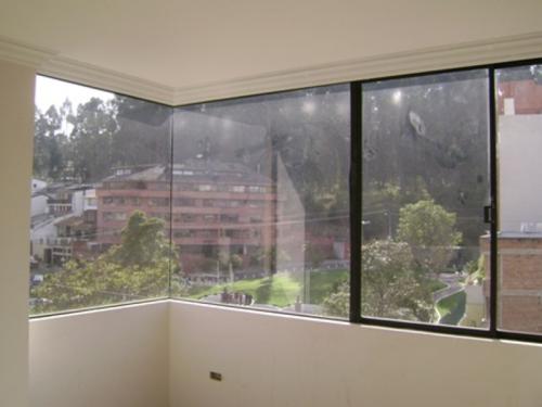 VENDO DEPARTAMENTO CON EXCELENTE VISTA -  A MEDIA CUADRA DEL PARQUE METROPOLITANO