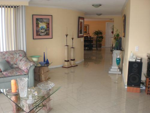 Hermoso y amplio departamento