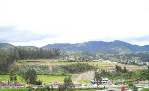 VENDO LINDOS LOTES DE TERRENO CON TODOS LOS SERVICIOS BASICOS