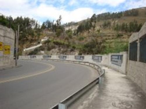 VENDO TERRENO -AMBATO