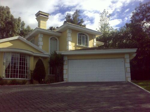 EXCELENTE CASA EN URBANIZACION JACARANDA VENTA - ARRENDAMIENTO