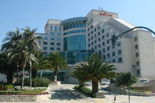 ARRIENDO HERMOSO DEPARTAMENTO FRENTE AL HOTEL MARRIOTT