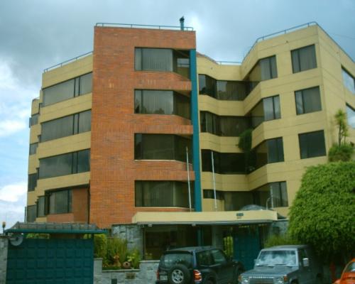 HERMOSO DEPARTAMENTO PROX. QUITO TENIS