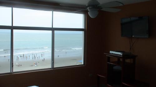 Departamento frente al mar en la playa de Atacames