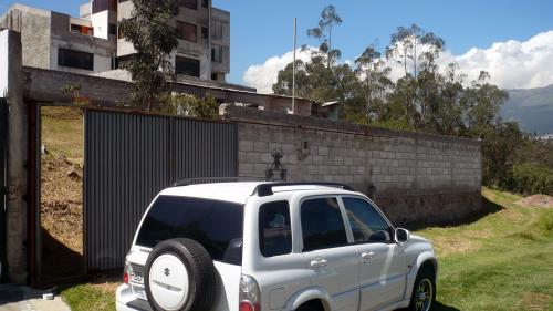 LA JOSEFINA, sector Carcelén, TERRENO CON CERRAMIENTO 480m2 $29.000 AL CONTADO 