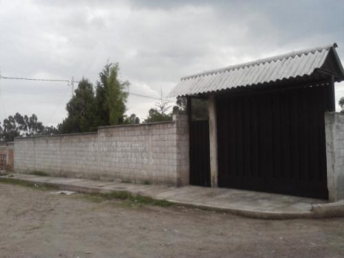 TERRENO 1800 MTS EN SAN JUAN DE CONOCOTO CON CERRAMIENTO