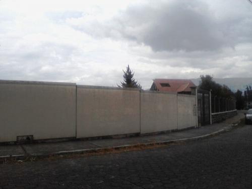 VENDO  TERRENO DE 2100 MTS PLANOS EN SAN RAFAEL – VALLE DE LOS CHILLOS