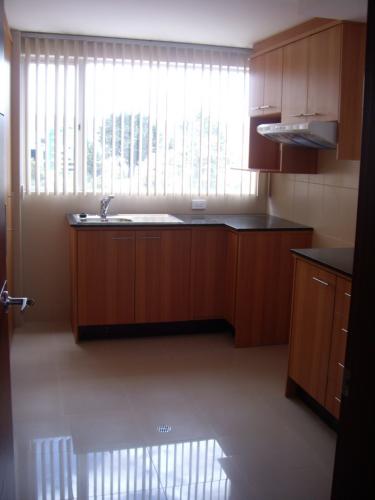 Rento departamento Quito tenis
