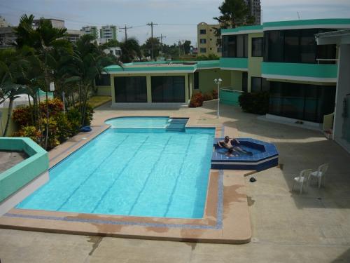 En Tonsupa  Av. Club del Pacifico  Vendo Hermosa Suite de 42 m2