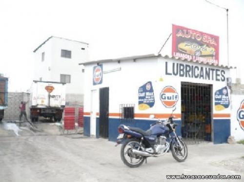 VENDO LAVADORA Y LUBRICADORA DE VEHICULOS FUNCIONANDO (LO VENDO POR VIAJE)