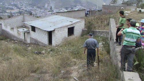 VENDO TERRENO 