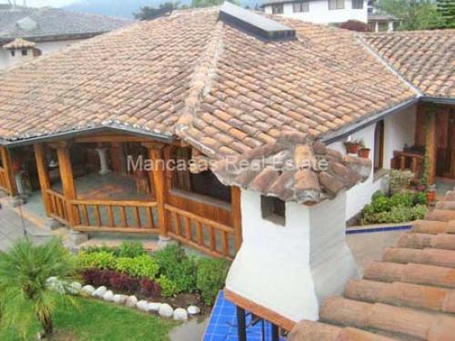 Hermosa Casa Estilo Rustico de Alquiler en Tumbaco 