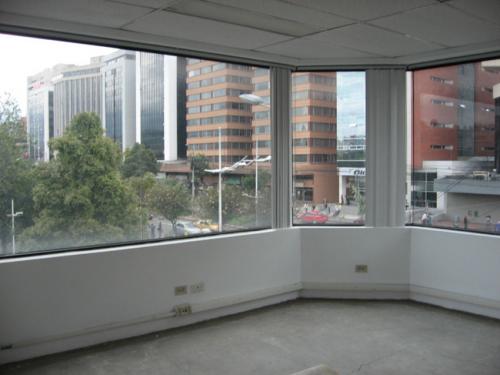 Hermosa y funcional oficina