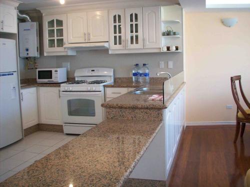 Vendo departamento de lujo 3 dormitorios sector El Batan 