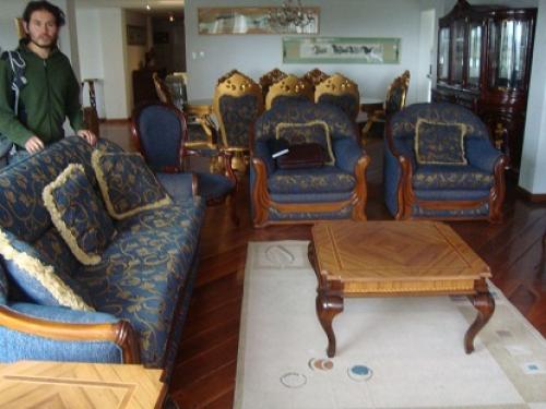 ARRIENDO HERMOSO  Y AMPLIO DEPARTAMENTO EN EL BOSQUE - QUITO 