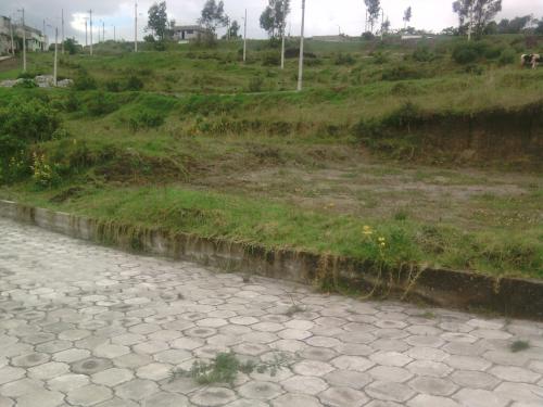 POR URGENCIA BANCARIA VENDO LOTE DE TERRENO