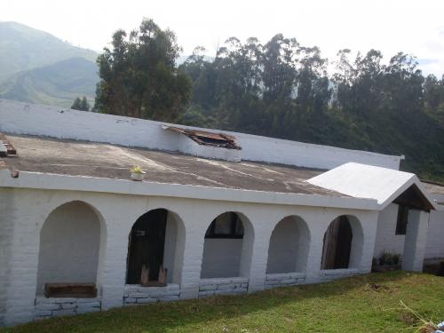 EN EL SECTOR DE PIFO VENDO UNA HERMOSA PROPIEDAD 