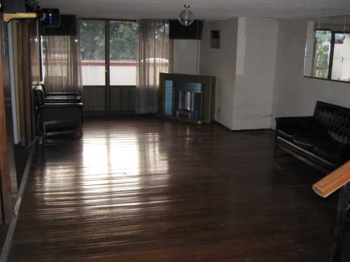 ARRIENDO CASA 350 M2 EN BATAN ALTO
