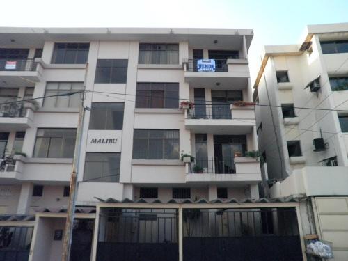 Departamento en Lomas de Urdesa 
