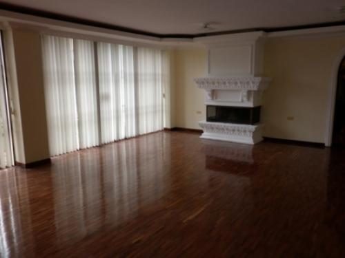 DEPARTAMENTO DE VENTA EN COLINAS DEL PICHINCHA