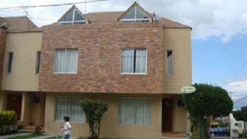 Venta de casa casa 3 pisos conjunto genova 1