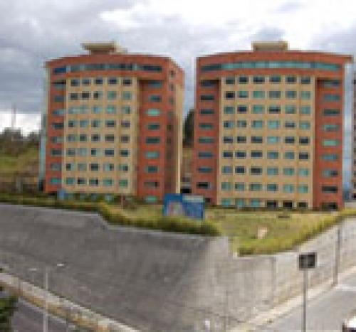 SUITE BOSQUE REAL, ZONA ALTA PLUSVALÍA, 69M2, EDIFICIO INTELIGENTE, ASCENSORES, PISCINA $69.000 ; 2353-232, 097-592747
