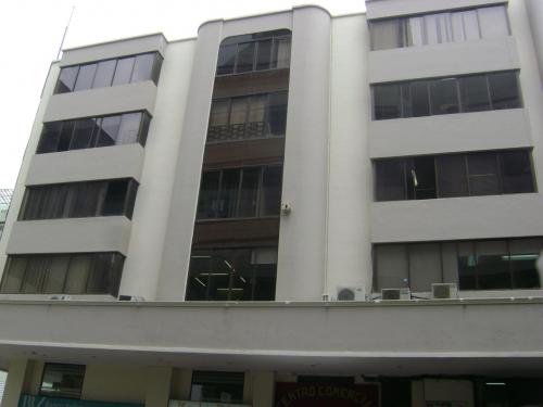 VENTA DE OFICINA CERCA DEL MALECON 2000