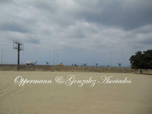 Propiedad con vista al mar en venta en Manta.