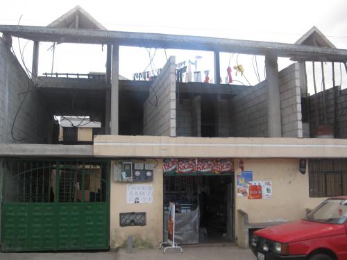 VENDO CASA AL SUR DE QUITO