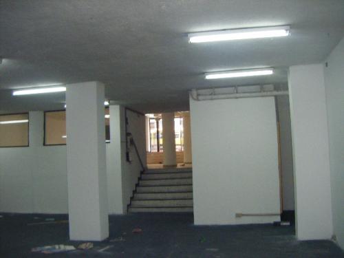 ALQUILER AMPLIO LOCAL COMERCIAL SOBRE 6 DIC.