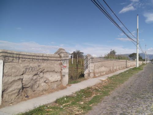 VENDO TERRENO DE 7.000 METROS EN ATUNTAQUI