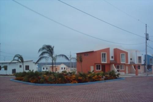 VENDO SOLARES EN VILLAMARINA CONJUNTO PRIVADO FRENTE AL MAR, DIAGONAL A CAPAES-RUTA DEL SOL