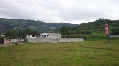 VENDO TERRENO EN CONOCOTO BARRIO  LA LIBERTAD